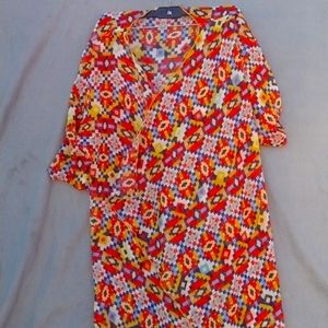 7S1.  LulaRoe shah (womens)